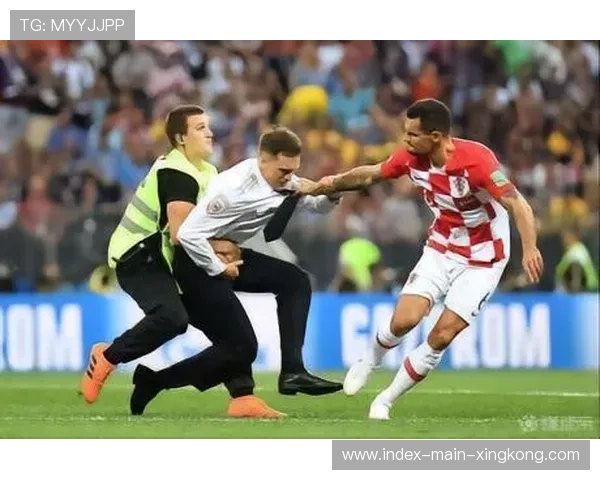 热刺边路的力量：佩里西奇传中击碎防线的瞬间