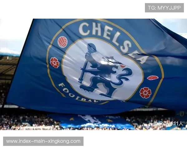 切尔西替补的新锐锋线连续冲击对方禁区，终收回报